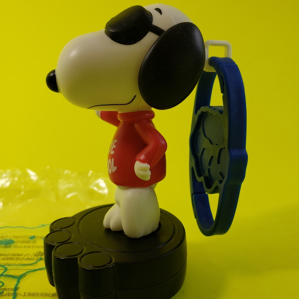 Snoopy As "Joe Cool" Toy - Interactive - 2018